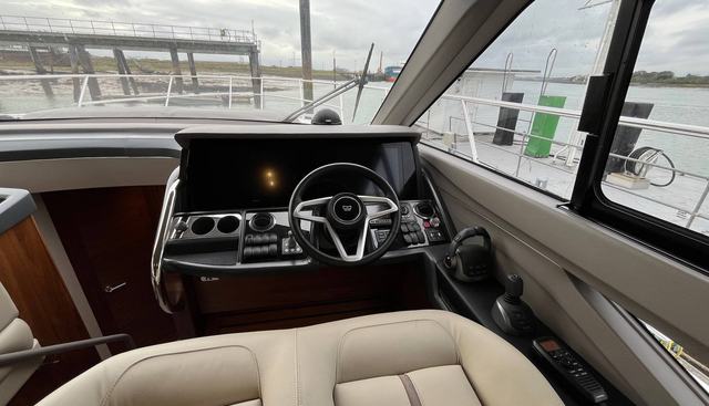 noname yacht for sale 24