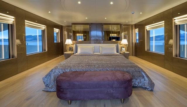 EBYSHINE yacht for sale 15