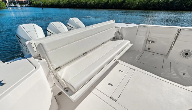 Salty Dog yacht for sale 10