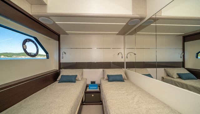 EDO I yacht for sale 42