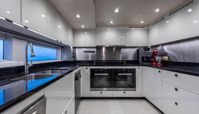 NOROADER yacht for sale 32