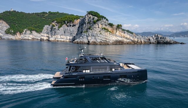 PETITE BELLE yacht for sale 64