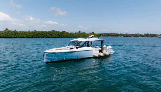 LA PLAGE yacht for sale 2