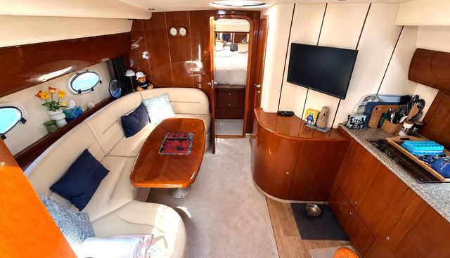 Footloose yacht for sale 8
