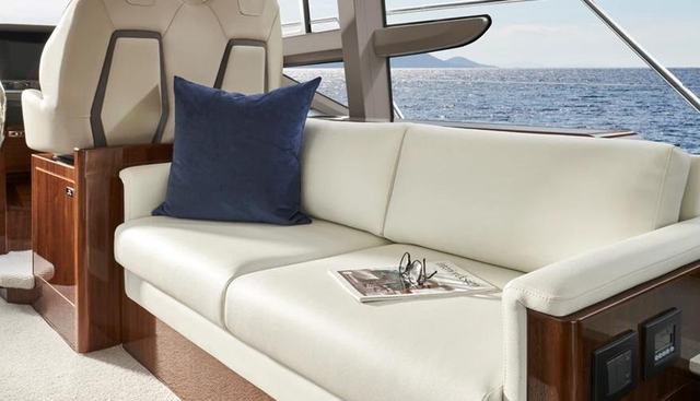 F50235 yacht for sale 13