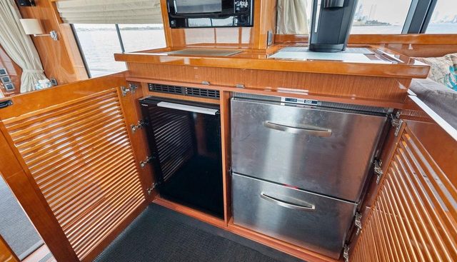 DREAMSCAPE yacht for sale 48