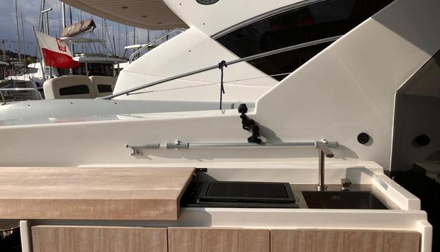 MIDNIGHT BLUE I yacht for sale 8
