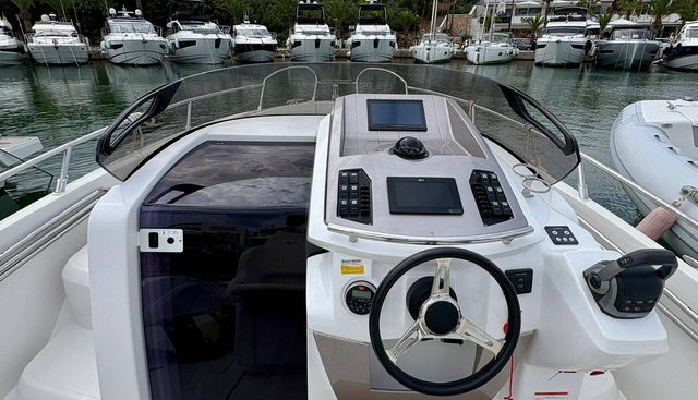 noname yacht for sale 4