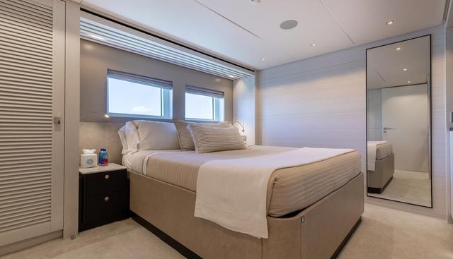 Blondie yacht for sale 10