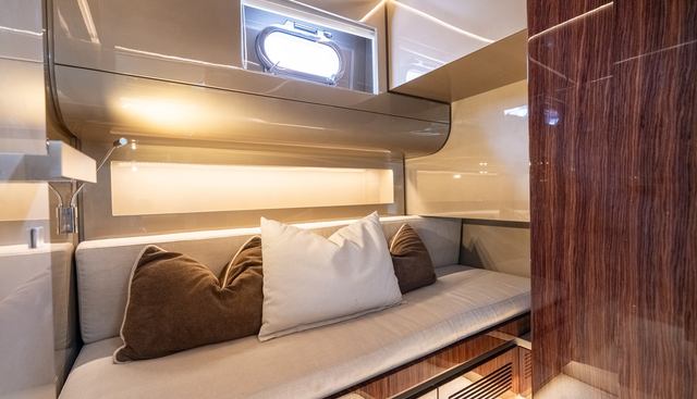 SPIN yacht for sale 28