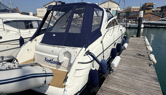 Footloose yacht for sale 24