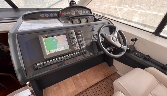 Sancerre yacht for sale 14