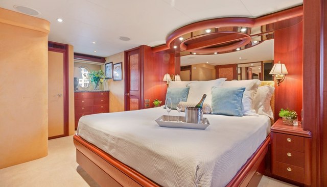 WINDWARD yacht for sale 17