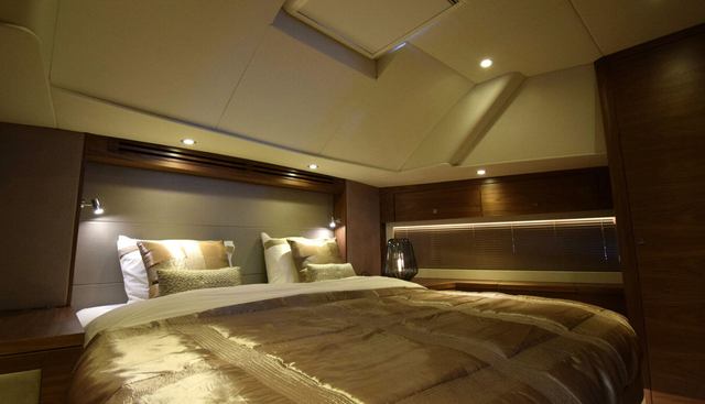 PHANTOM yacht for sale 18