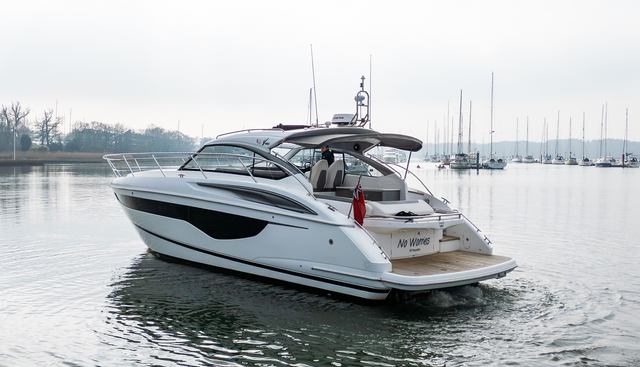NO WORRIES OF HAMBLE yacht for sale 5