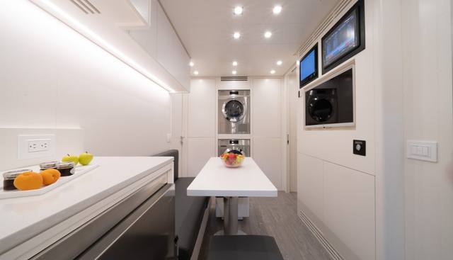 EREIVA yacht for sale 25