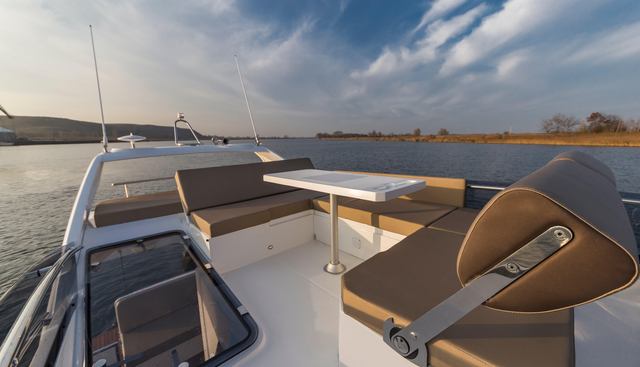 360FLY-052 yacht for sale 27