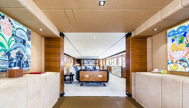 Daisy D yacht for sale 3