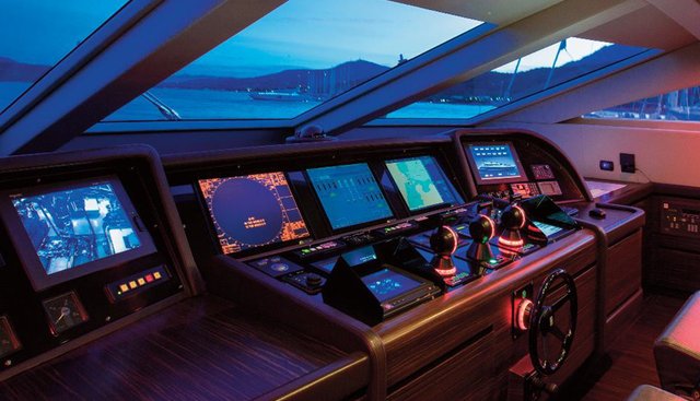 GENESIS yacht for sale 44