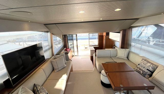 F55 yacht for sale 23