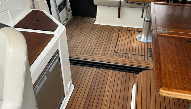 Dignity yacht for sale 30