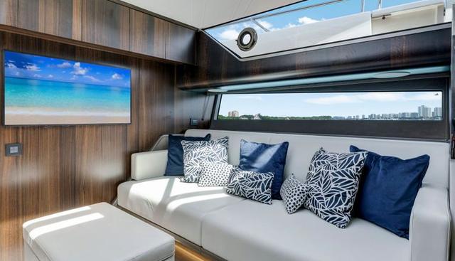 Fin yacht for sale 82