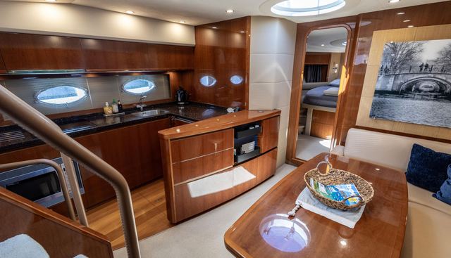 Aquaviva yacht for sale 37