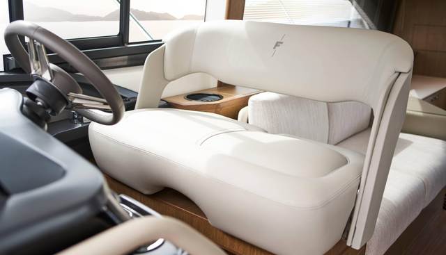 Theo yacht for sale 29