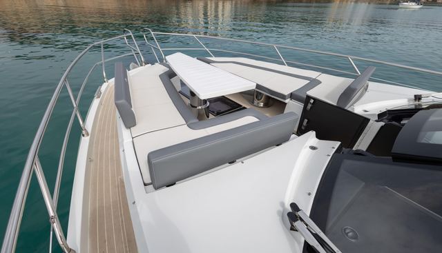 Seven yacht for sale 28