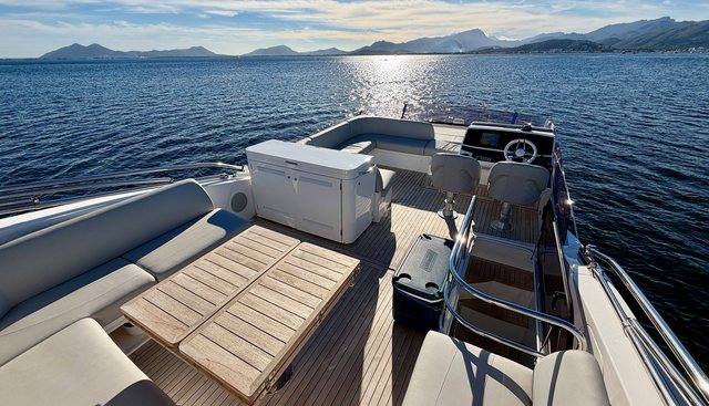 KNOT NAUTI yacht for sale 9