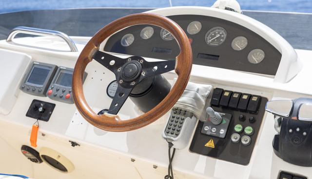 Catia J yacht for sale 30