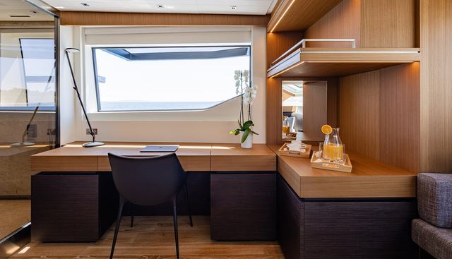 Journey yacht for sale 33