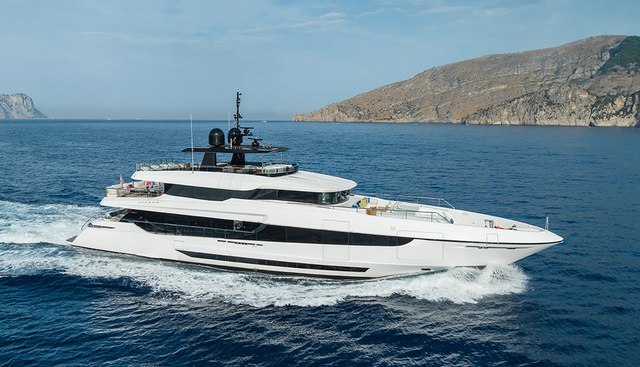 HALARA yacht for sale 28