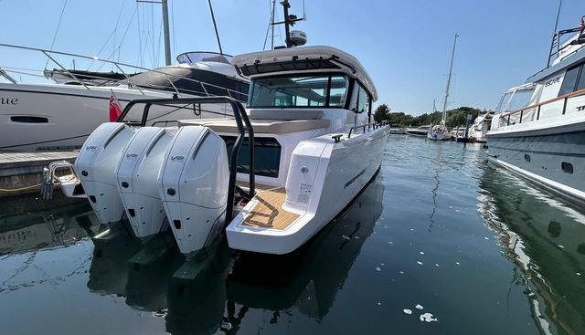 noname yacht for sale 4