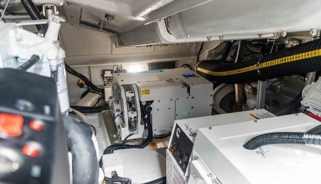 7572655 yacht for sale 43