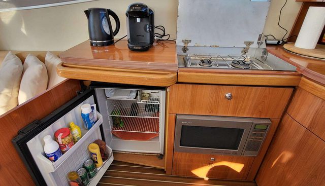 noname yacht for sale 32