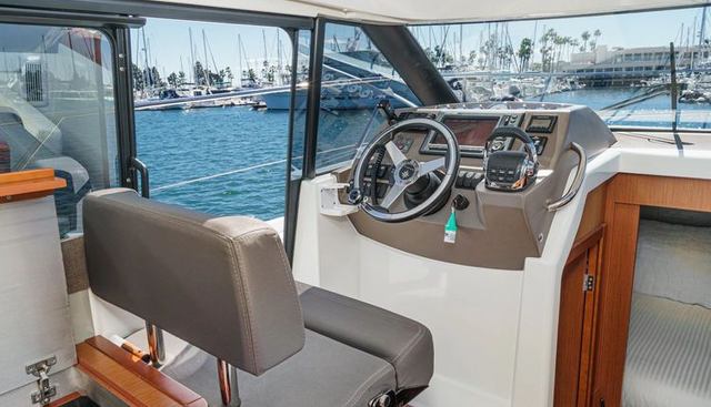 Chasing Daylight yacht for sale 17