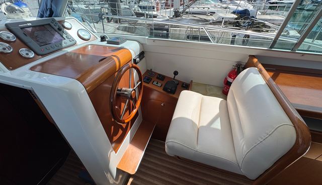 Aquamanda yacht for sale 15