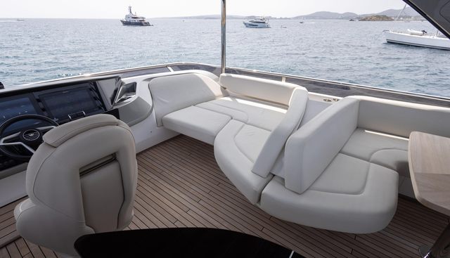 Maxi yacht for sale 37