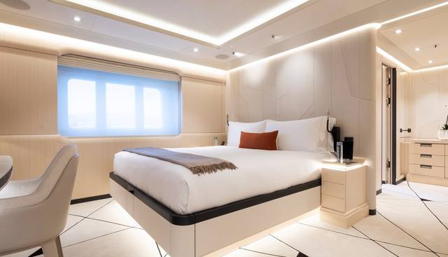 Synthesis yacht for sale 29
