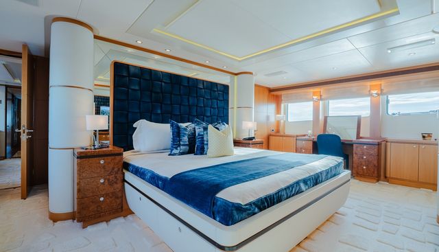 SHARKFINN yacht for sale 9