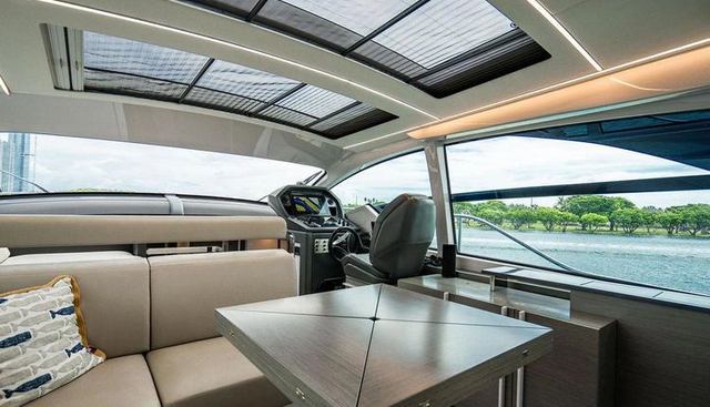 Two Bite yacht for sale 13