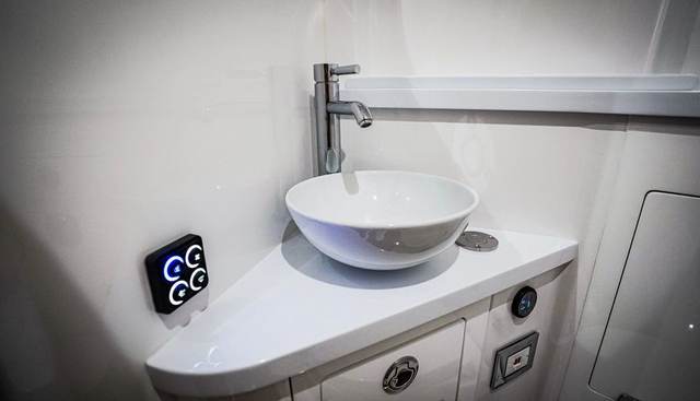 DEALER DEMO yacht for sale 37