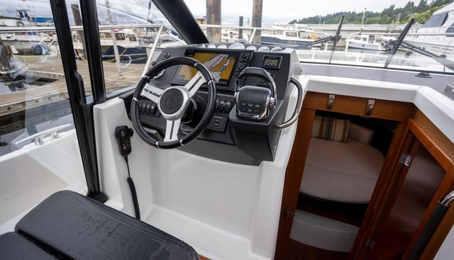Myrt yacht for sale 19