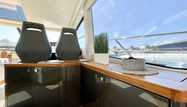 noname yacht for sale 14