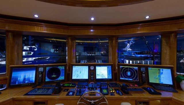 LUCY yacht for sale 18