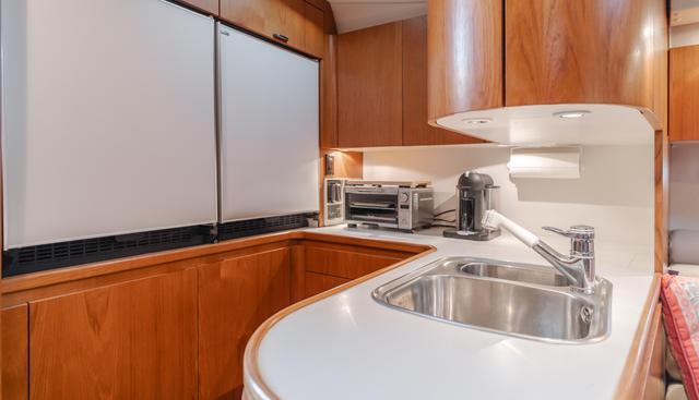 MISS MICHELLE yacht for sale 28