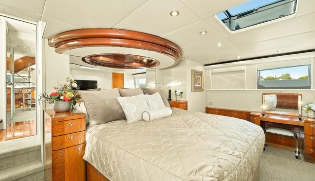 ANGELICA yacht for sale 9