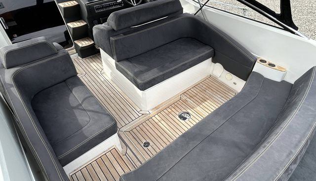 noname yacht for sale 10