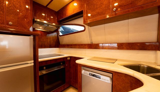 MA BELLA yacht for sale 9